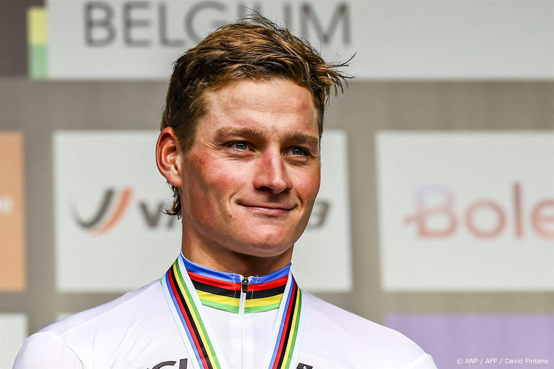 "Van der Poel triomfeert in laatste veldrit van wereldbekercyclus"